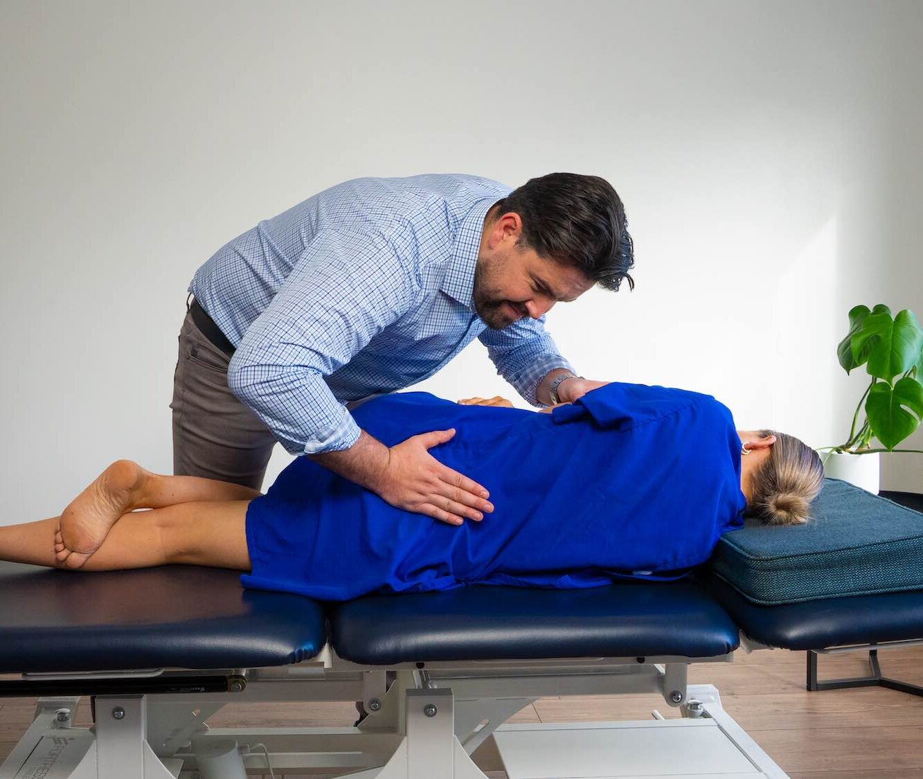 pure chiropractic back pain-img